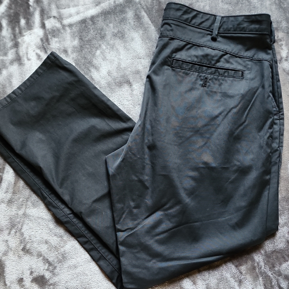 Men's Black IZOD Pants